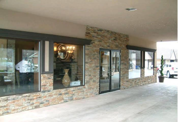 Talbot Trail Inn & Suites Leamington Exteriér fotografie